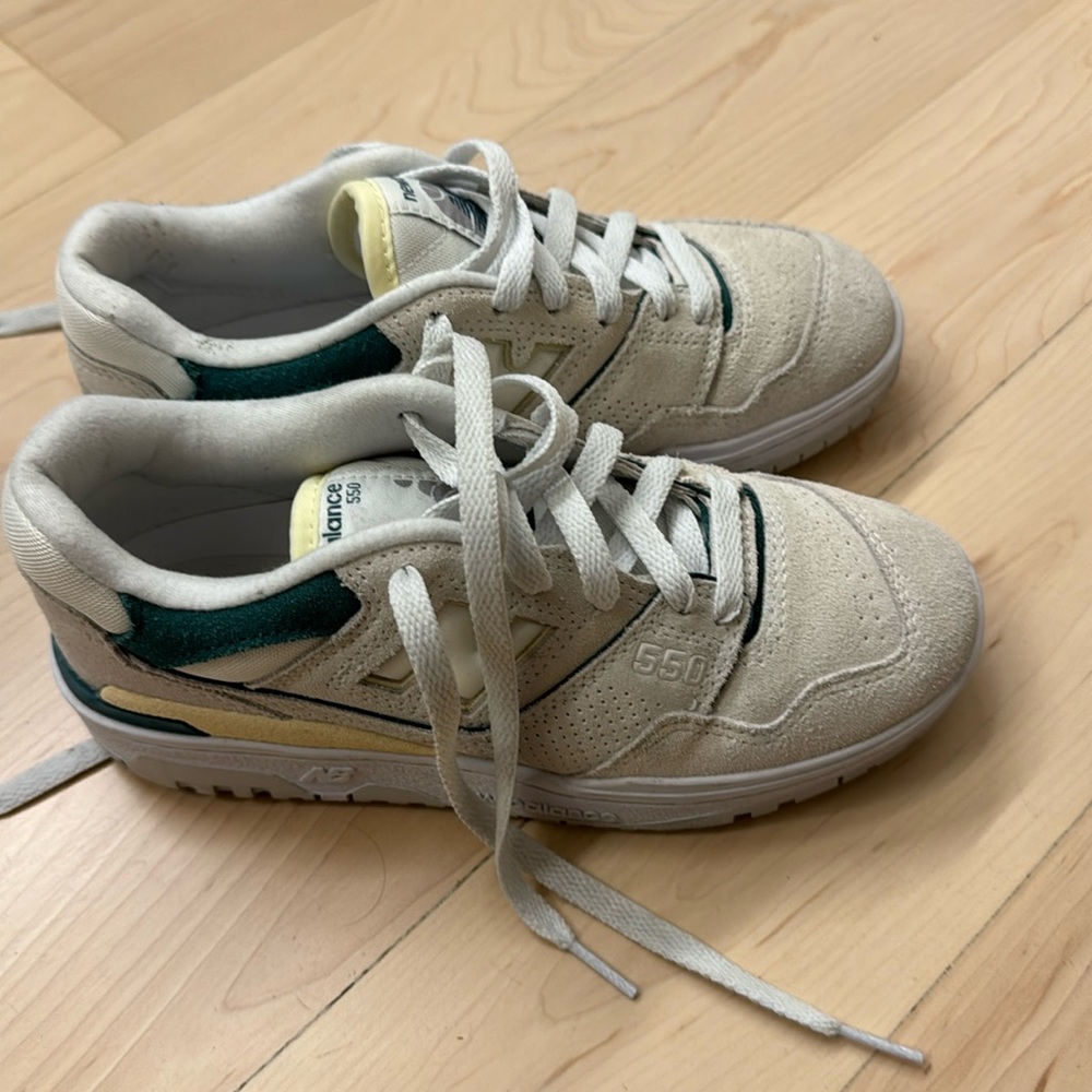 New Balance 550